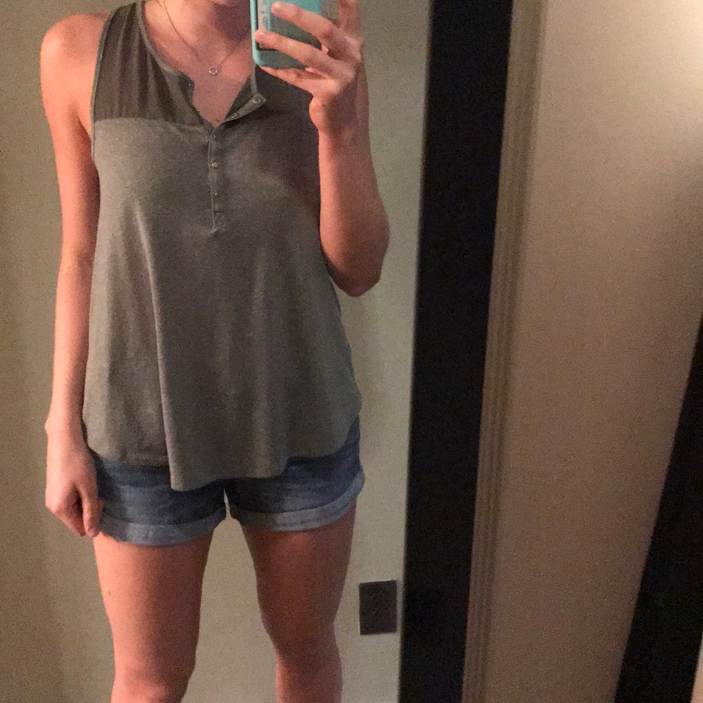 Green flowy tank